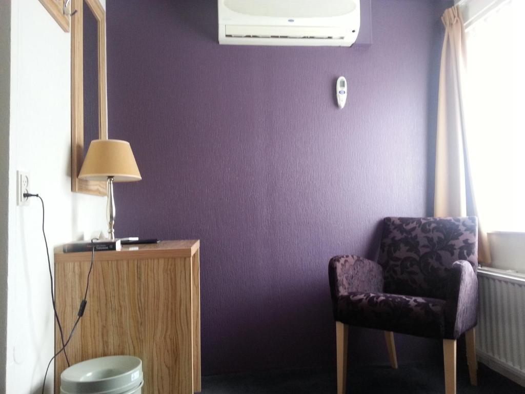 Hotel Duhoux Wirdum Luaran gambar